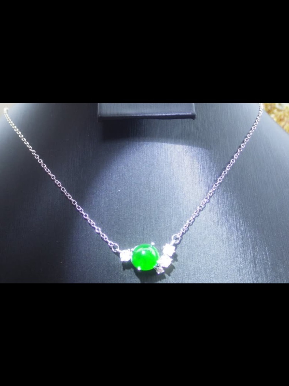 Elegant certificate jadeite Jade Sterling silver 925 icy green cabochon necklace